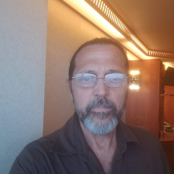 Meet your Posher, Guillermo - Picture 3 of 7